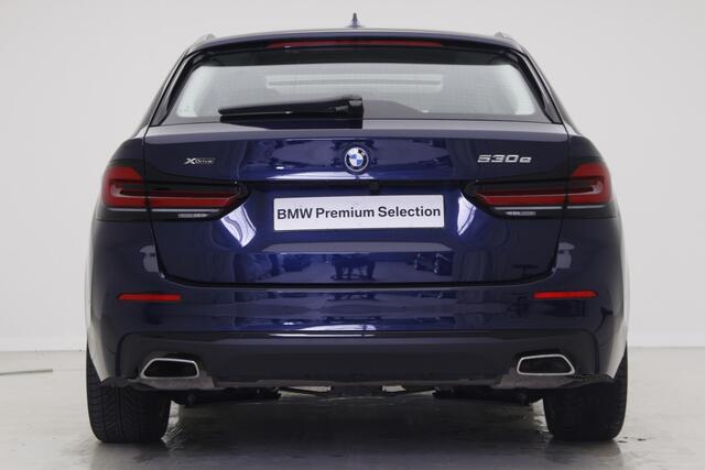 BMW 5-SERIE Touring 530e xDrive | Panorama | HiFi | Laserlight | Head-Up | Camera