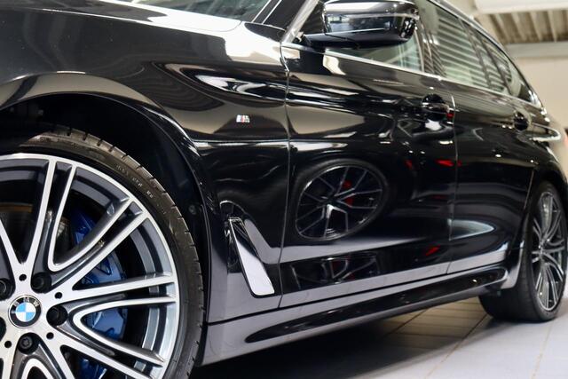 BMW 5-SERIE Touring 540i xDrive High Ex. M Sport|4wStur||PANO|HuD|NL