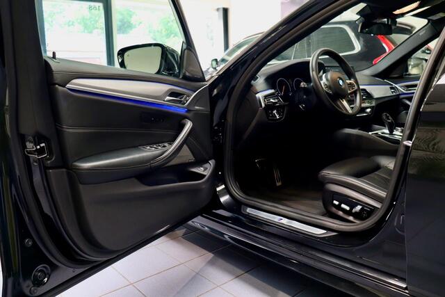 BMW 5-SERIE Touring 540i xDrive High Ex. M Sport|4wStur||PANO|HuD|NL