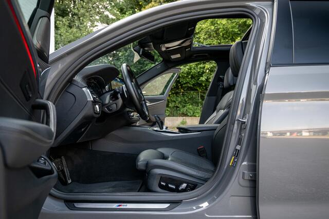 BMW 5-SERIE Touring 530e xDrive M-Sport 4-wielsturing Luchtv. Massage