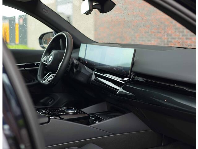BMW 5-SERIE Touring 530e | M Sport Pro - Trekhaak - Pano