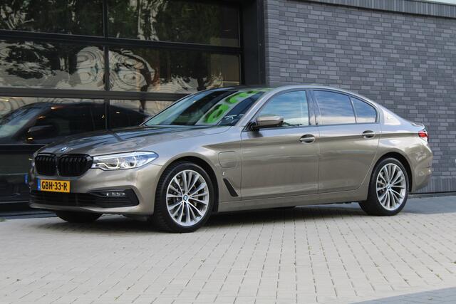 BMW 5-SERIE 530e iPerformance High Executive | DEALER ONDR | 360 | HUD | DODE HOEK | SFEERVERLICHTING |