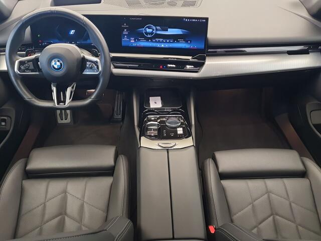 BMW 5-SERIE 530e M-Sport Panoramdak, Harman/Kardon, Memory
