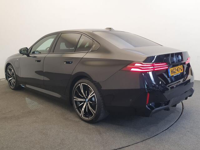 BMW 5-SERIE 530e M-Sport Panoramdak, Harman/Kardon, Memory