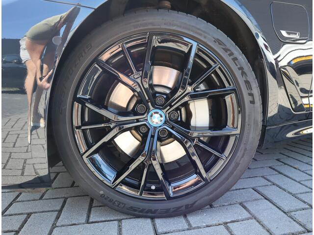 BMW 5-SERIE Touring 530e xDrive M Sport | Pano | Massage | ACC | H+K