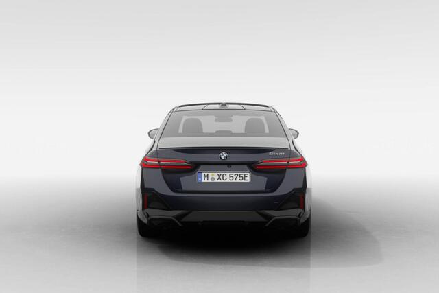 BMW 5-SERIE Sedan 530e M Sport Edition | M Sport Pro | Innovation Pack | Comfort Pack | Travel Pack