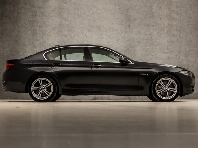 BMW 5-SERIE 535i High Executive 306Pk Automaat (VIRTUAL COCKPIT, 6 CILINDER, GROOT NAVI, MEMORY SEATS, LEDER, STOELVERWARMING, CAMERA, HARMAN/KARDON, XENON, NIEUWE APK, NIEUWSTAAT)