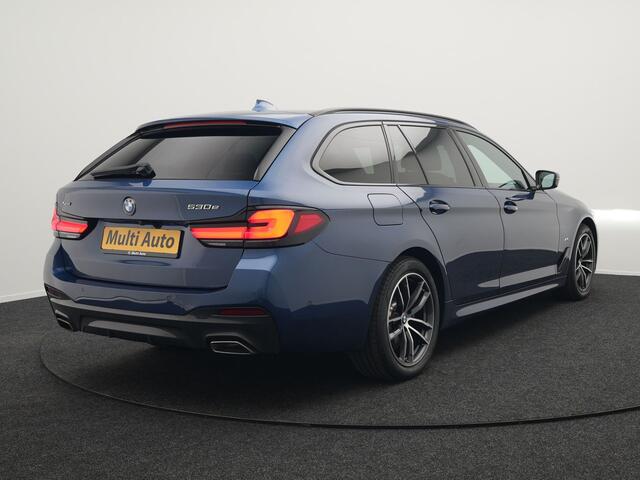BMW 5-SERIE Touring 530e xDrive M-Sport Plug In Hybrid PHEV | Panodak | Adaptive Cruise | Harman/Kardon | Laser LED | Carplay | 360 Camera | Head Up | Electrische Lederen Sportstoelen met Geheugen | Stoel Verwarming |
