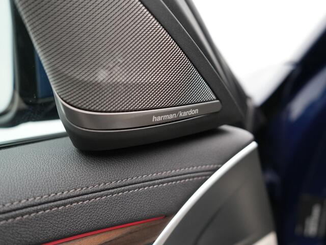 BMW 5-SERIE Touring 530e xDrive M-Sport Plug In Hybrid PHEV | Panodak | Adaptive Cruise | Harman/Kardon | Laser LED | Carplay | 360 Camera | Head Up | Electrische Lederen Sportstoelen met Geheugen | Stoel Verwarming |
