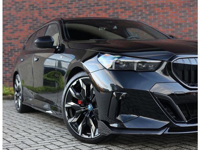 BMW 5-SERIE Touring 530e | M Performance - Trekhaak - Harman/Kardon