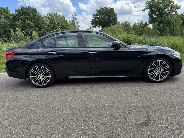 BMW 5-SERIE 520i High Executive M Sportpakket