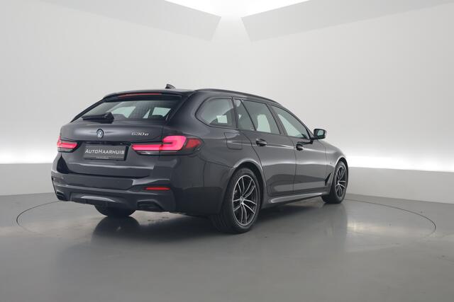 BMW 5-SERIE Touring 530e M Sport | HUD | Laser LED | Camera | Leder | Keyless | Stoelverw. | Apple CarPlay