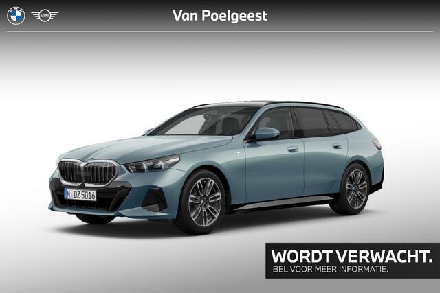 BMW 5-SERIE Touring 520d xDrive M-Sport Stuurwielrand Verwarming / Adaptief Onderstel Prof / Comfort Acces / Getinte Ramen Achter / Electrisch Verstelbare Voorstoelen / Stoelventilatie / Driving Assistant Prof / Parking Assistant Prof / Harman Kardon