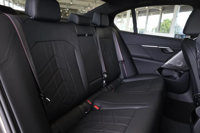 BMW 5-SERIE 530e Sedan | M Sport Edition | M Sportpakket Pro | Innovation Pack | Comfort Pack | Travel Pack