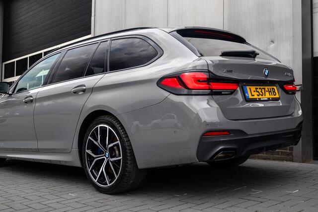 BMW 5-SERIE Touring 530e xDrive Business Edition Plus M-Sportpakket / BTW-Auto/ 1e-Eigenaar/ Pano-Dak/ Head-Up/ Laser/ Keyless/ Adap.Cruise/ Apple-Carplay/ 19'' LMV