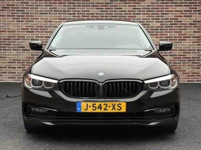 BMW 5-SERIE 530i Sportline High Executive Sfeer|Camera|Navi
