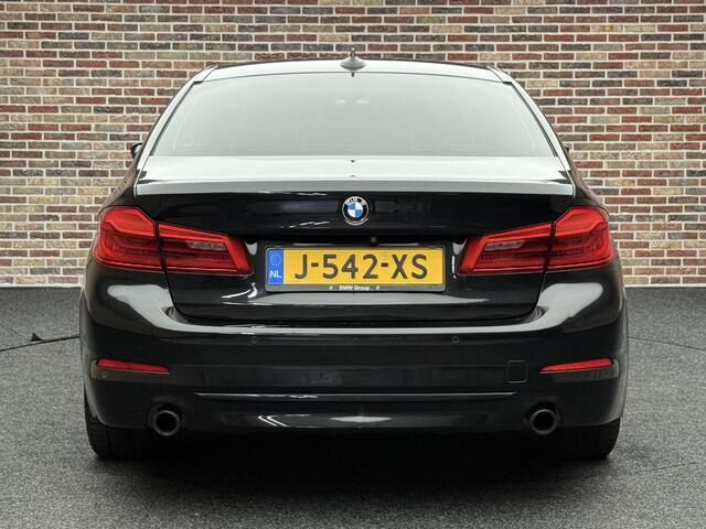 BMW 5-SERIE 530i Sportline High Executive Sfeer|Camera|Navi
