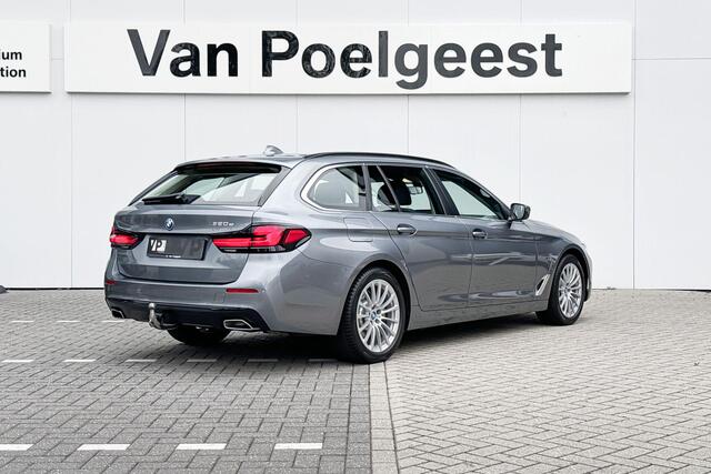 BMW 5-SERIE Touring 520e Business Edition Plus Comfortstoelen | Laserlicht | Trekhaak | Leder | Summer Sale 50