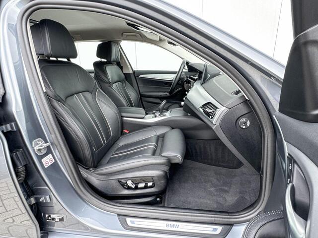 BMW 5-SERIE Touring 520e Business Edition Plus Comfortstoelen | Laserlicht | Trekhaak | Leder | Summer Sale 50
