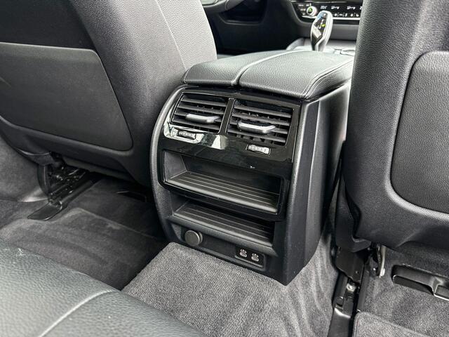 BMW 5-SERIE Touring 520e Business Edition Plus Comfortstoelen | Laserlicht | Trekhaak | Leder | Summer Sale 50