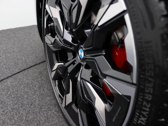 BMW 5-SERIE Touring 530e | M Sportpakket Pro | Individual Lak | Innovation Pack | Comfort Pack | Iconic Glow