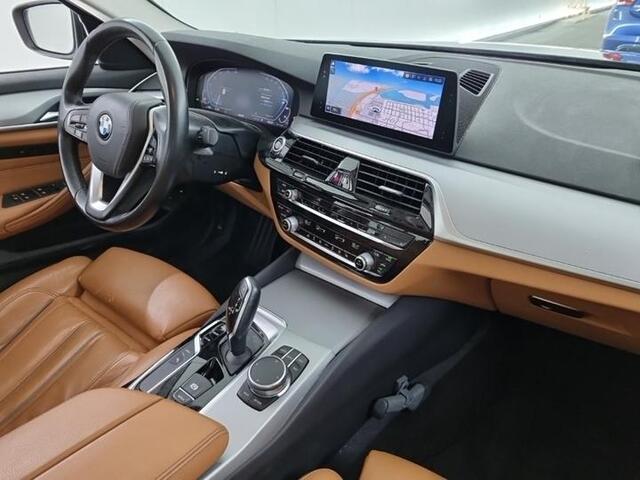 BMW 5-SERIE 530e iPerformance High Executive | Navi | Leder | Memory |