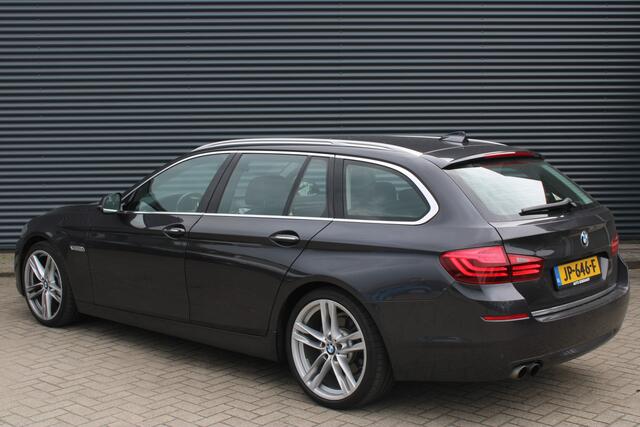 BMW 5-SERIE Touring 520i Luxury Edition