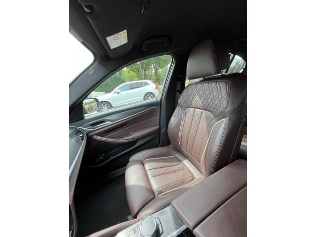 BMW 5-SERIE 530e M-Sport NAP | Trekhaak | HUD | Virtual cockpit