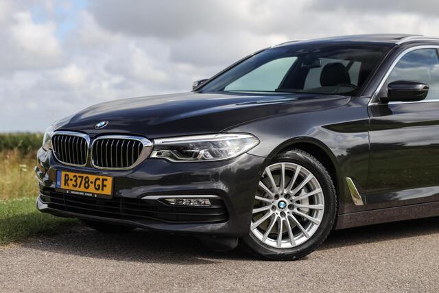 BMW 5-SERIE Touring 530i 252 PK High Executive ? Leder ? Pano ? Keyless