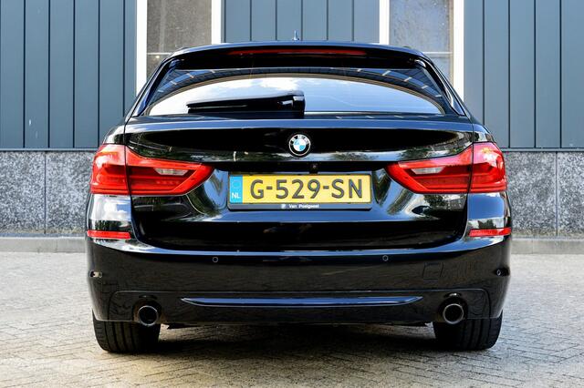 BMW 5-SERIE Touring 520i Sport-Line Rijklaarprijs-Garantie Sport Interieur Trekhaak Led Apple carplay Navigatie Airco