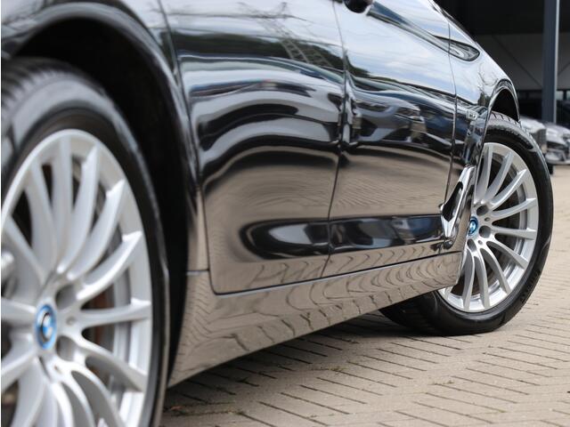 BMW 5-SERIE 530e xDrive High Executive I Leder I Keyless I Dodehoekdetectie