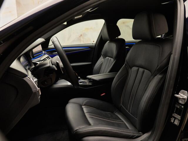 BMW 5-SERIE Limousine 520i M Sport, NL-auto, 19", HiFi, LED-kopl., camera, privacy