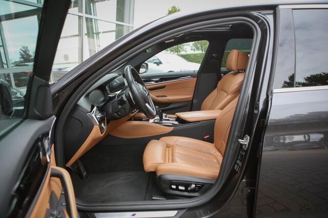 BMW 5-SERIE 520i M-sport | Sfeerverlichting | Schuif/kantel | Memory |