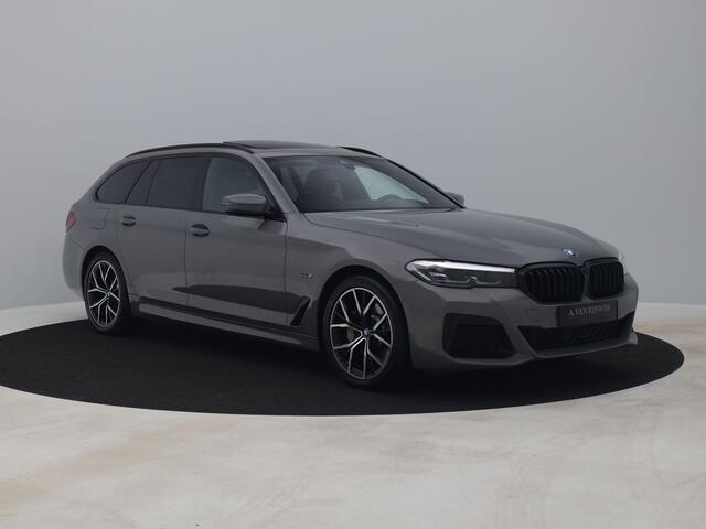 BMW 5-SERIE Touring 520e Executive M-Sport | PANO | CAMERA | STOELVERW. | TREKHAAK