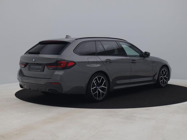 BMW 5-SERIE Touring 520e Executive M-Sport | PANO | CAMERA | STOELVERW. | TREKHAAK