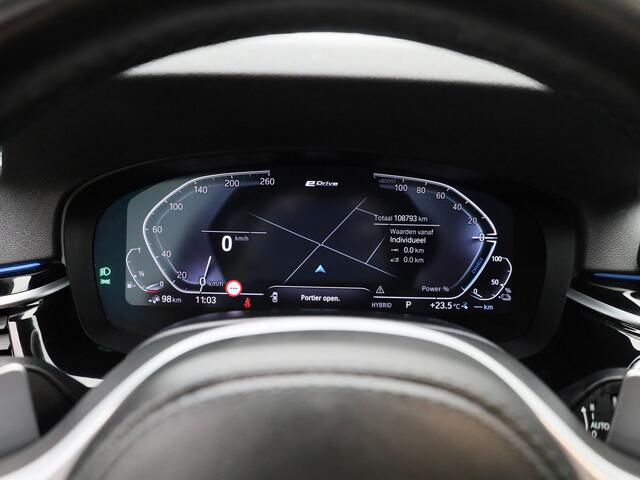 BMW 5-SERIE Touring 520e Executive M-Sport | PANO | CAMERA | STOELVERW. | TREKHAAK