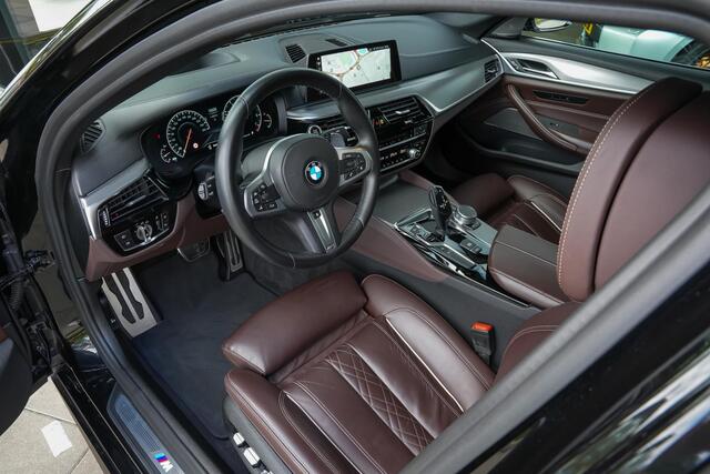 BMW 5-SERIE 540i xDrive 340pk High Executive |M-sportpakket|dealer onderhouden|schuif/kanteldak|Harman&Kardon|HUD|Apple Carplay|luxe lederen bekleding|360 camera|clima control|stoelverwarming|