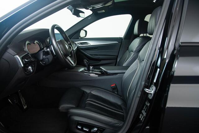 BMW 5-SERIE 530d High Executive M Sport - Schuif/Kanteldak - Comfort Access - Parking/Driving assistant plus - Active Protection - Remote Parking - Comfortstoelen - verwarmde stoelen voor/achter - Head up -