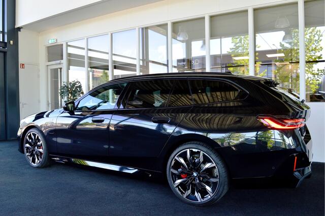 BMW 5-SERIE Touring 550e xDrive Hybride M-Sportedition | G61 Vol !!