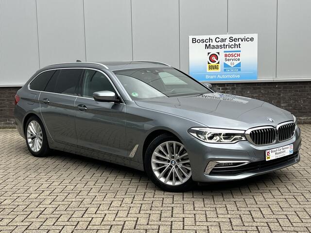 BMW 5-SERIE Touring 540i xDrive | Luxery-line | Panorama | Interesse, Proefrit? Bel of app met: 06-24 28 28 42