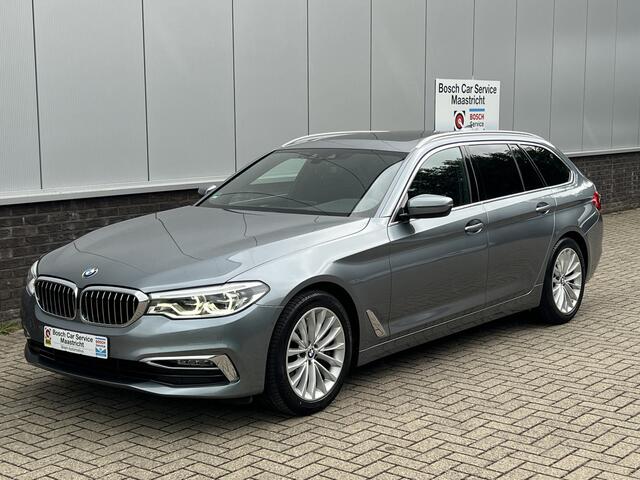 BMW 5-SERIE Touring 540i xDrive | Luxery-line | Panorama | Interesse, Proefrit? Bel of app met: 06-24 28 28 42
