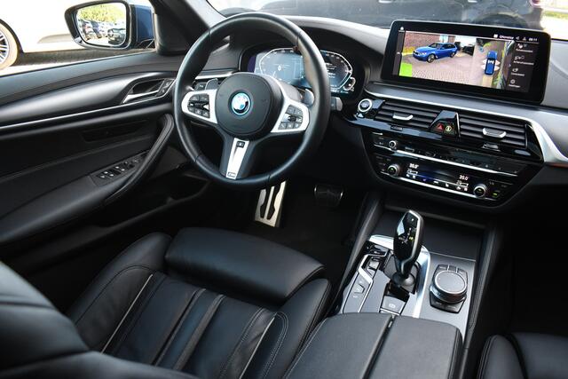 BMW 5-SERIE Touring 530e xDrive M-Sport Pano ACC Comf-seat Trekh 360 H/K 20inch