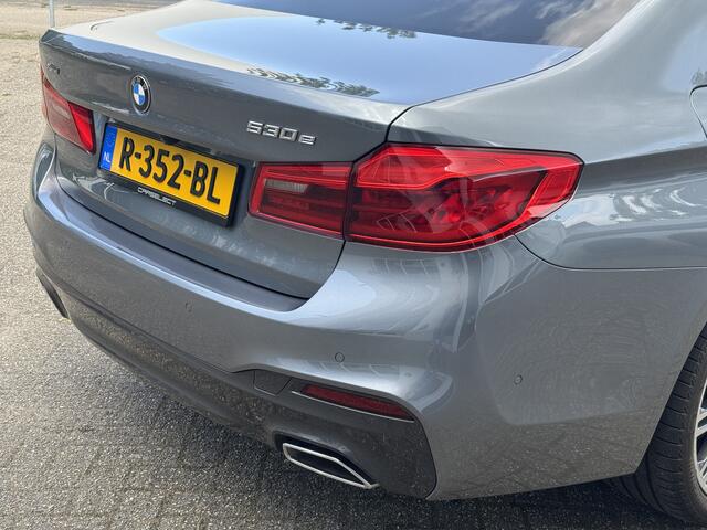 BMW 5-SERIE 530e xDrive iPerformance High Executive M Pakket, Camera, Harman Kardon, Navigatie . Een proefrit levert het bewijs. Neem contact op en we maken een afspraak!