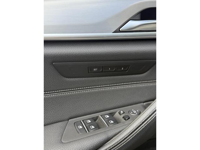 BMW 5-SERIE 530e xDrive M Sport DAK ACC HDUP 360 LASER