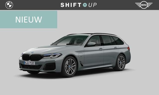 BMW 5-SERIE Touring 530e M-Sport | Panoramadak | CoPilot | Head Up