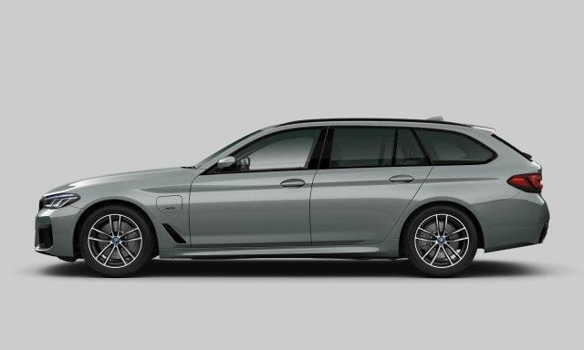 BMW 5-SERIE Touring 530e M-Sport | Panoramadak | CoPilot | Head Up