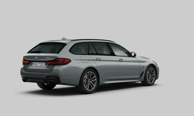 BMW 5-SERIE Touring 530e M-Sport | Panoramadak | CoPilot | Head Up