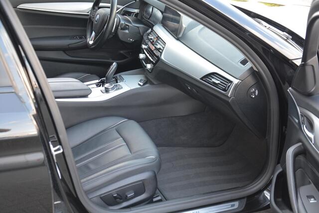 BMW 5-SERIE Touring 520d Business Edition Plus | Leer |