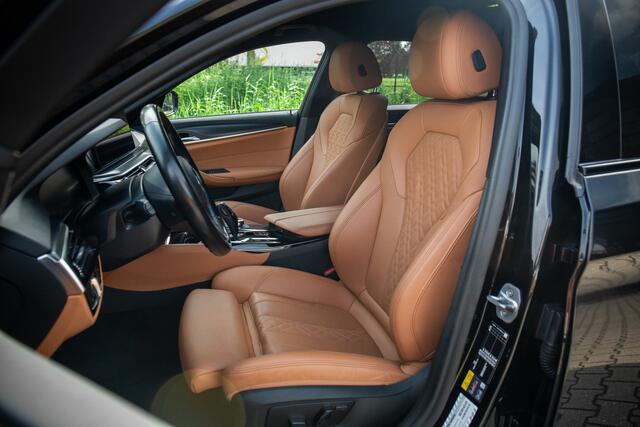 BMW 5-SERIE Touring 530e M-Sport , Shadowline, Adap Cruise, Trekhaak, Eerste eigenaar