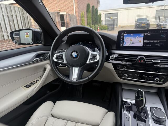 BMW 5-SERIE Touring 530e High Exec. Pano/Adap.Cruise/LED/Leder
